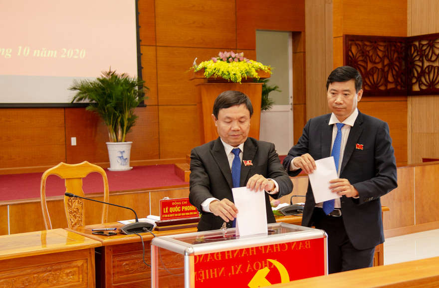 Ban Thường vụ Tỉnh ủy Đồng Tháp gồm những ai?