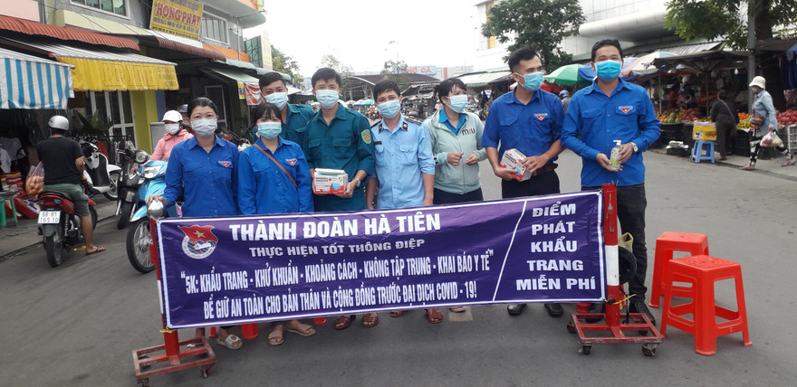 Tuyên truyền người dân biên giới phòng dịch COVID-19, thực hiện tốt thông điệp 5K