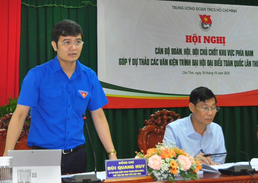 Chú trọng phát triển nguồn nhân lực trong giai đoạn mới