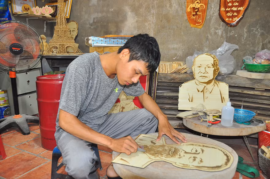 Độc đáo tranh bằng lá thốt nốt của chàng trai 9X An Giang
