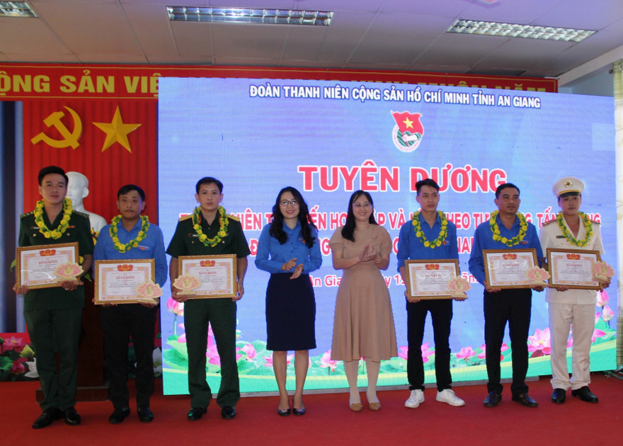 An Giang tuyên dương Thanh niên tiên tiến làm theo lời Bác