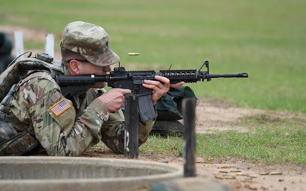 Các dòng súng của hãng Colt từ lâu đã gắn liền với hình ảnh người lính Mỹ