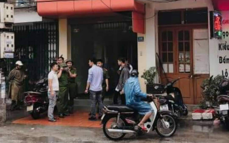 Phát hiện thi thể ông Th đã tử vong từ nhiều ngày trước tại nhà riêng - Ảnh: Hoàng Long