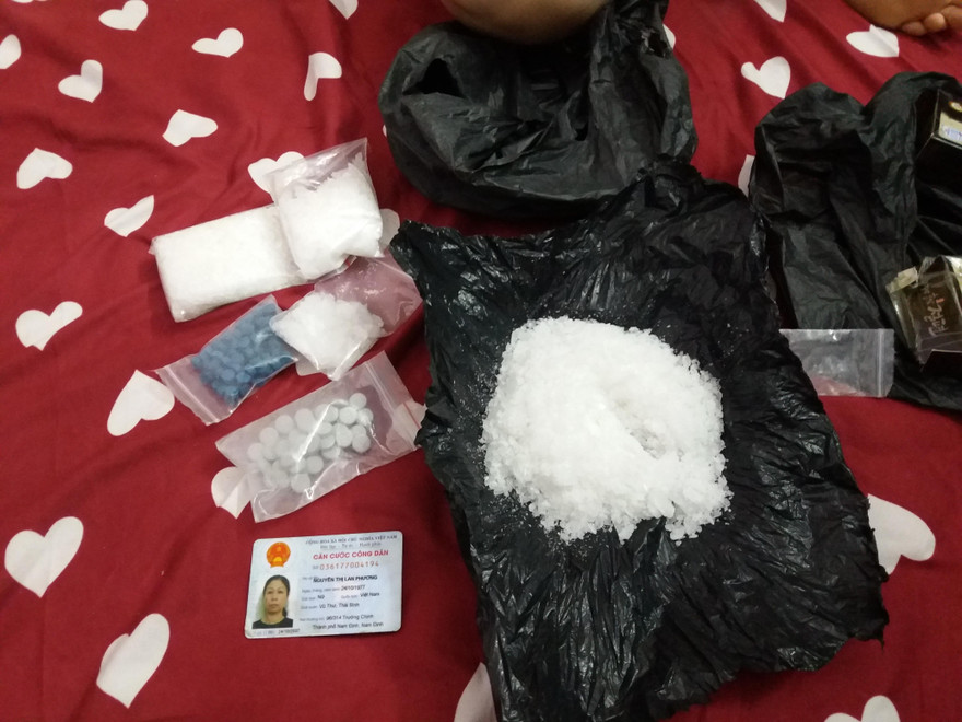 Tang vật thu giữ trong vụ ma tuý vừa bị khởi tố - Ảnh: Hoàng Long