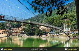 Một phụ nữ Pháp bị bắt giữ vì khỏa thân trên cầu thiêng ở Ấn Độ