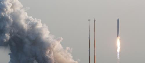 Hàn Quốc thử nghiệm thành công động cơ tên lửa không gian. Ảnh: Yonhap