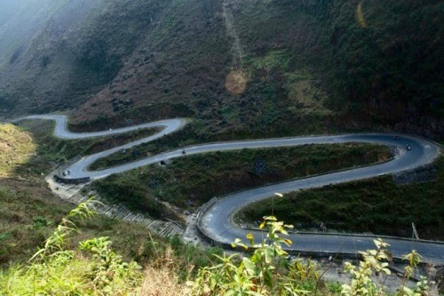 Cấm ô tô trên 16 chỗ lên đèo Prenn Đà Lạt