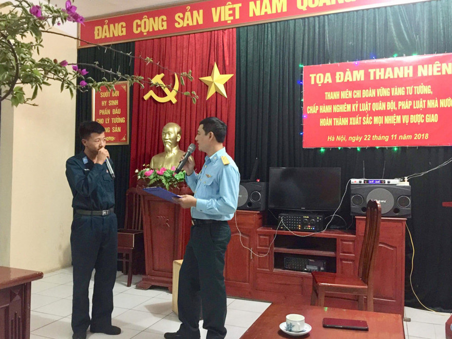 Tọa đàm diễn ra sôi nổi với nhiều câu hỏi được đặt ra.