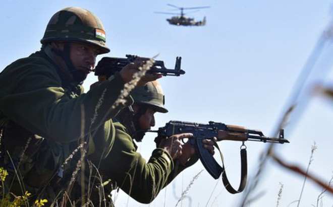 Quân đội Nga - Ấn bắt đầu tập trận Indra 2018. Ảnh: Tas