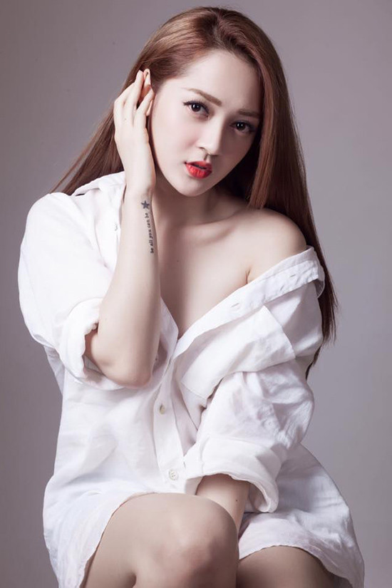 Bảo Anh bị cho là nguyên nhân khiến gia đình Quang Huy - Phạm Quỳnh Anh tan vỡ. 