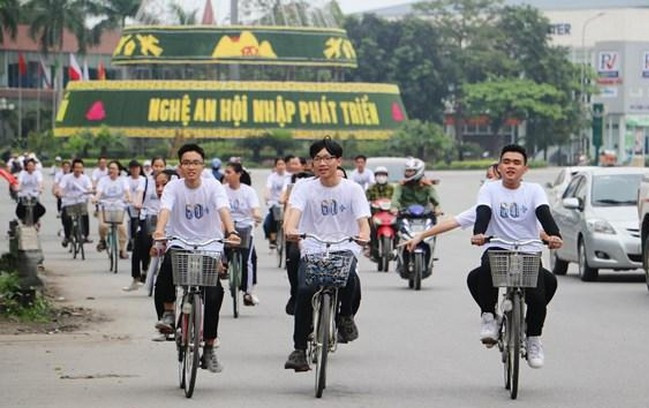 BẢN TIN THÁNG THANH NIÊN: Tuổi trẻ Nghệ An hưởng ứng Giờ Trái đất