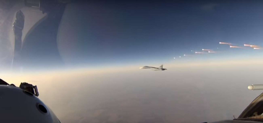 Không quân Nga tập dượt đánh đuổi kẻ thù trên không.