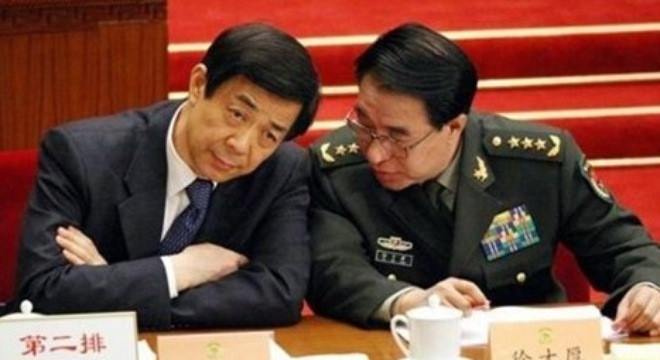 Từ Tài Hậu (phải) và Bạc Hy Lai