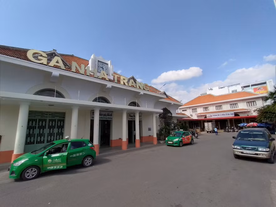 Ga Nha Trang được đề xuất di dời thế nào? 