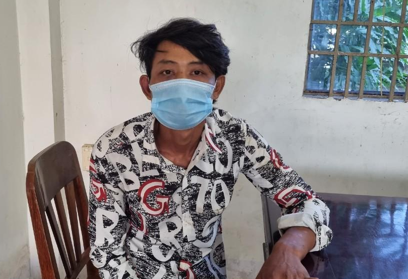 Bị nhắc nhở, bợm nhậu vác dao tấn công trưởng công xã 