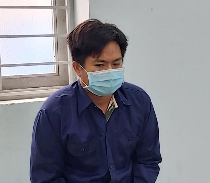 Xin đi nhờ xe, cô gái bị bạn nhậu cưỡng hiếp