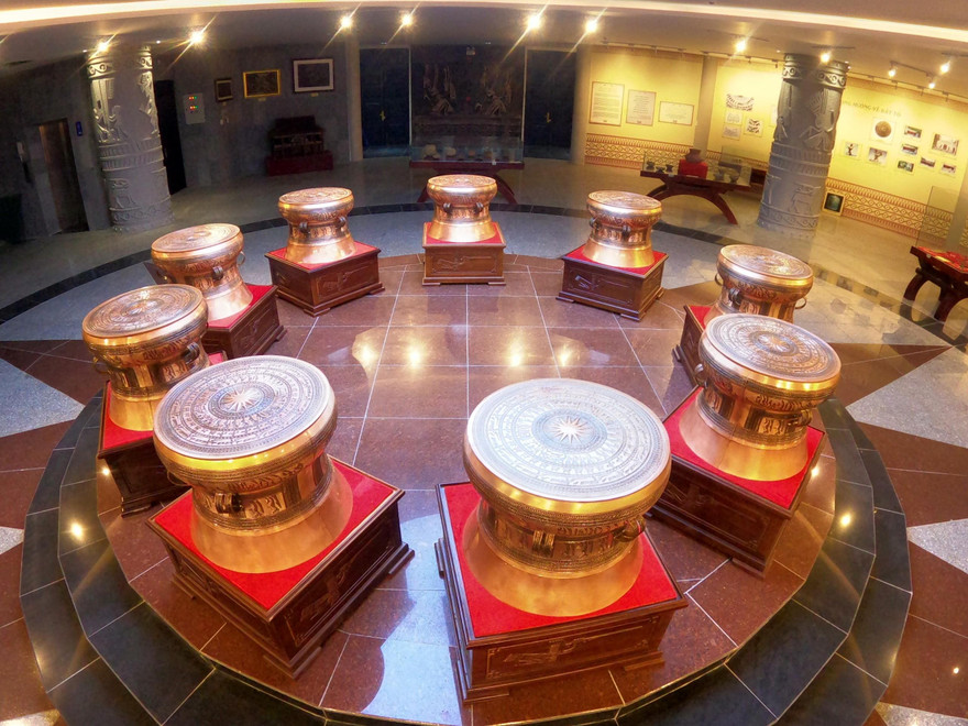 Cận cảnh bộ trống đồng Cửu Long cung tiến đền thờ Vua Hùng