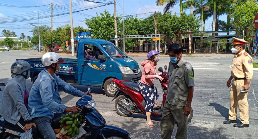 Bạc Liêu thắt chặt một số hoạt động khi F0 tăng nhanh.