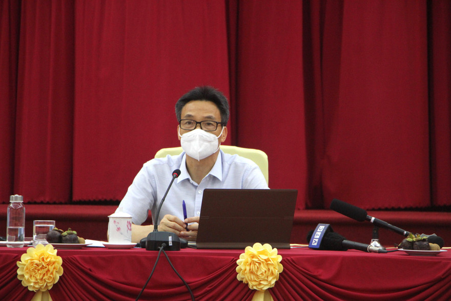 Phó Thủ tướng Vũ Đức Đam kiểm tra công tác phòng chống dịch tại Sóc Trăng 