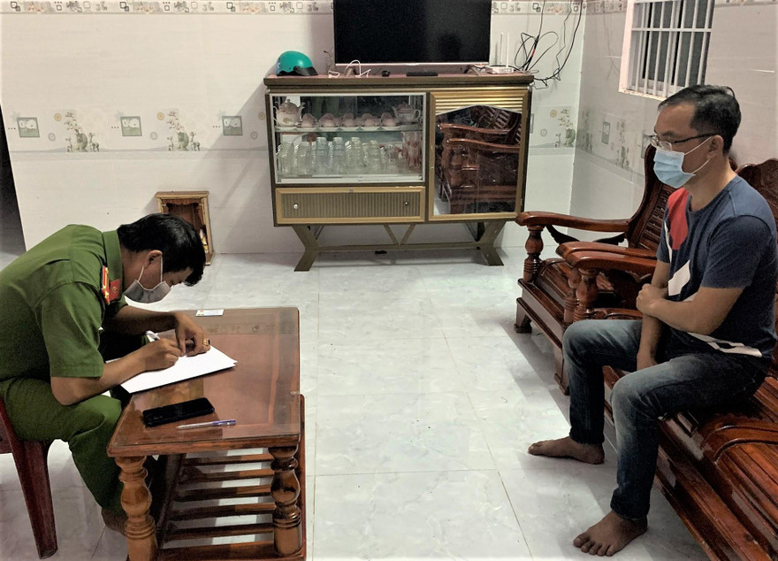 Tài xế vượt chốt kiểm dịch còn xúc phạm lực lượng làm nhiệm vụ