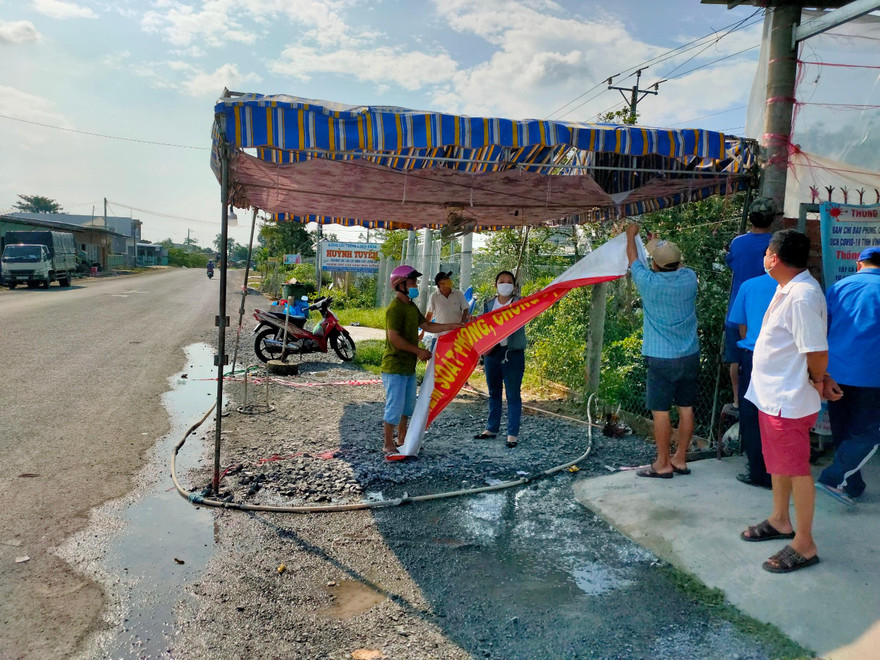 Từ 0h ngày 24/10, Vĩnh Long tạm dừng hoạt động của các chốt kiểm soát dịch tại các cửa ngõ ra vào địa bàn.