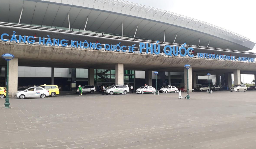 Xét nghiệm tầm soát COVID- 19 tại sân bay Rạch Giá và Phú Quốc