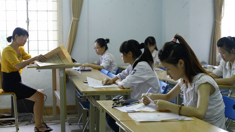 Thí sinh dự thi tại trường Đại học Hà Nội năm 2013. ảnh: như ý