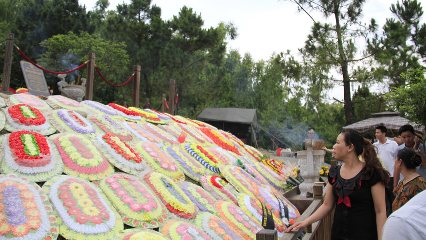 Thăm mộ Đại tướng một chiều tháng 5 