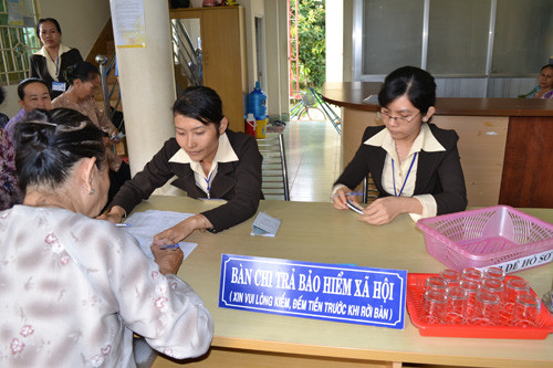 Nâng tuổi nghỉ hưu lên 60 với nữ cần căn cứ vào tình trạng sức khỏe. Ảnh minh họa