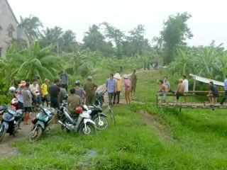 Vụ việc làm nhiều người hiếu kỳ tập trung theo dõi.