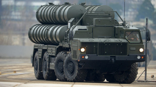 Hệ thống phòng không S-400 của Nga.
