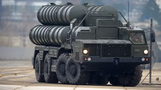 Hệ thống phòng không S-400 của Nga.