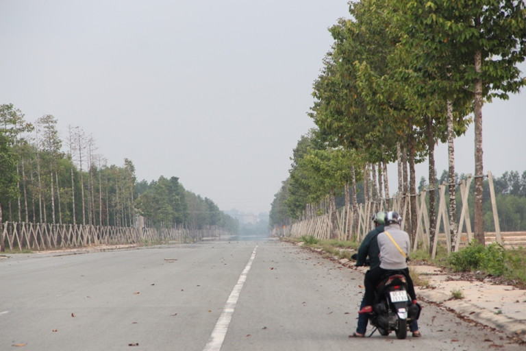 Xử lý tình trạng doanh nghiệp 'om' sổ đỏ của khách hàng