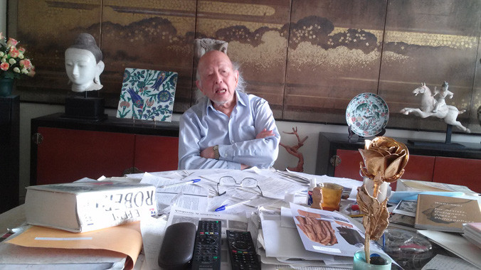 GS Lê Thành Khôi tại Pháp. Nguồn Nhã Nam