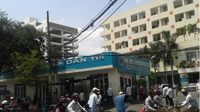 Tháng 3/2008, tại Bệnh viện 115, ông Em hiến thận cho một người tên Đúng ở TPHCM, lấy 55 triệu đồng. 