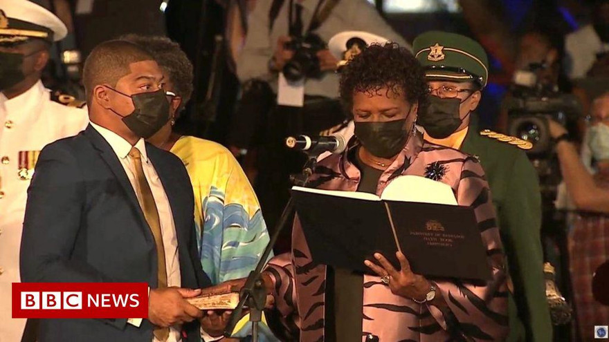 Bà Sandra Mason tuyên thệ nhậm chức và trở thành Tổng thống đầu tiên trong lịch sử Barbados. Ảnh: BBC.