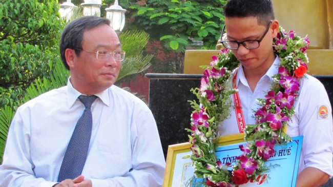 Học sinh Hoài Nam