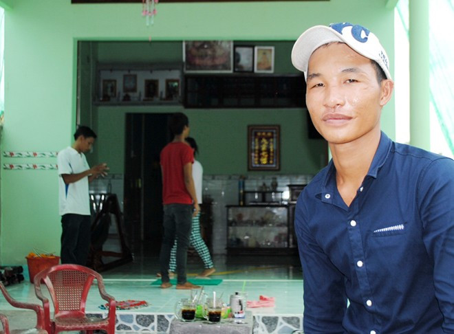 Hào Anh trong ngày dọn vào nhà mới cách đây 4 tháng. Ảnh: Zing