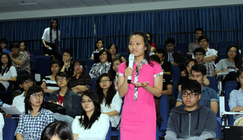  Sinh viên thẳng thắn chia sẻ về nạn quay cóp - Ảnh: Như Lịch (Thanh Niên)