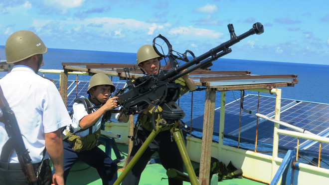 Vững tay súng canh biển Tổ quốc. Ảnh: Tuấn Cường