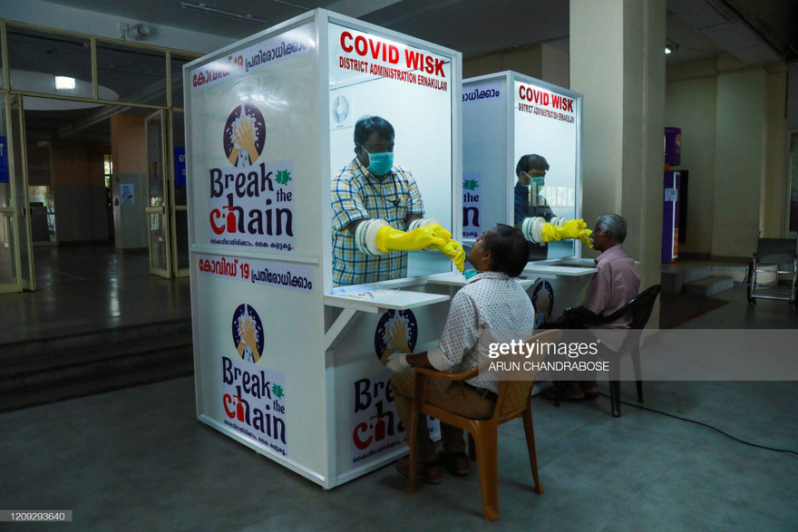 Một điểm xét nghiệm COVID-19 tại bang Kerala (Ấn Độ)
