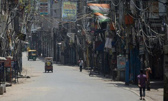 Vì sao Ấn Độ khó áp đặt lệnh phong tỏa toàn quốc ngăn COVID-19?