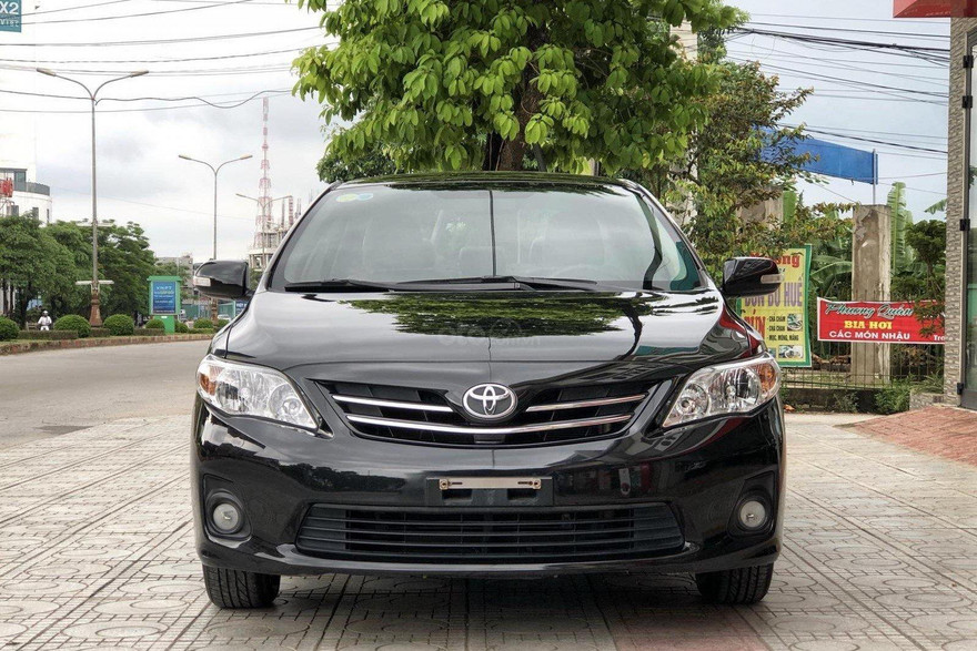 Corolla Altis 2013 rao bán 500 triệu đồng: Khách Việt có xuống tiền?