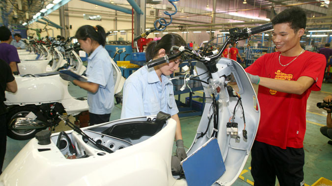 Nhiều doanh nghiệp thông báo mức trả cổ tức 30% - 40%, cao gấp cả chục lần so với cổ tức của các ngân hàng. Ảnh: Như Ý