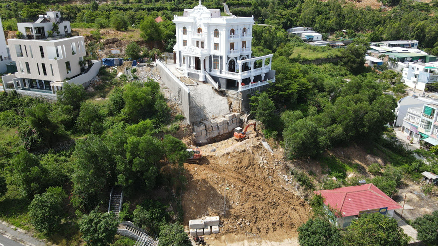 Một biệt thự tại dự án Nha Trang Seapark bị sạt lở mới đây