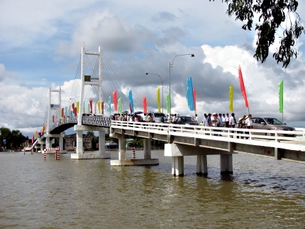 Cầu dân sinh còn thu phí đến bao giờ?