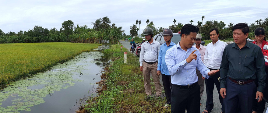 Cà Mau: Ngập diện rộng, một số nơi cho học sinh tạm nghỉ học