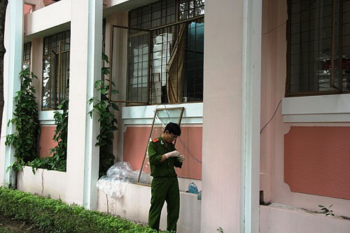 Trộm đại náo trụ sở UBND xã