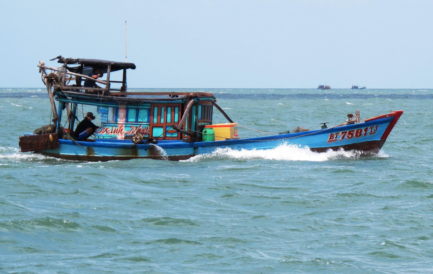 Hai ngư dân mất tích trên biển