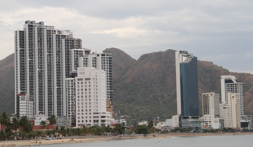 Khánh Hoà kỷ luật hàng loạt Giám đốc, Phó Giám đốc Sở sai phạm